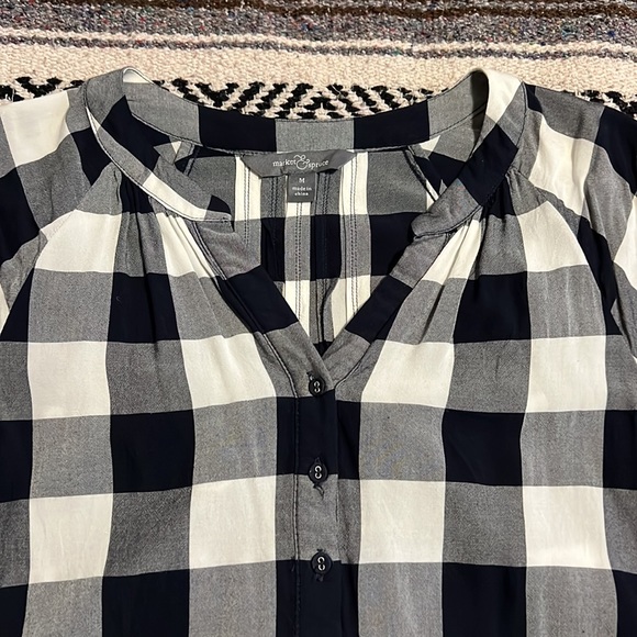Market & Spruce Black and White Lightweight Plaid Top Size Medium Women - Picture 3 of 5